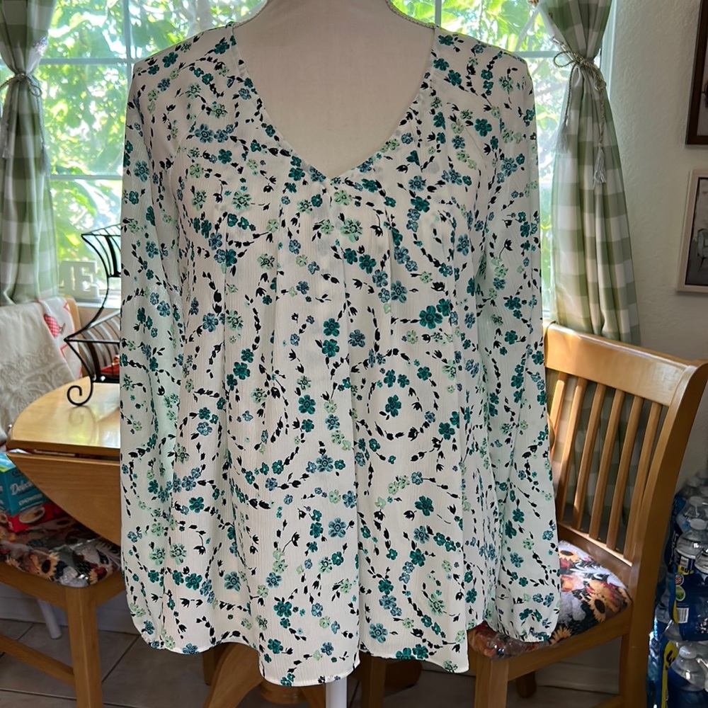 a.n.a A New Approach Women’s Long Sleeve Blouse NWT Small